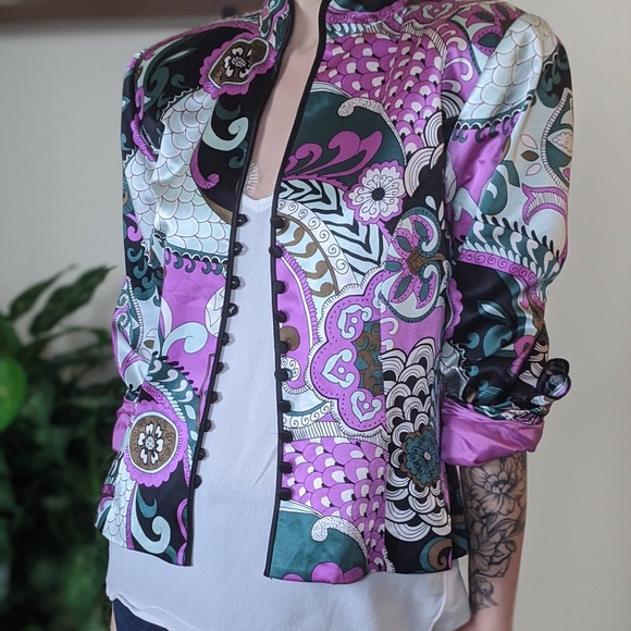 Whimsical purple vintage silk jacket - Picture 2 of 9
